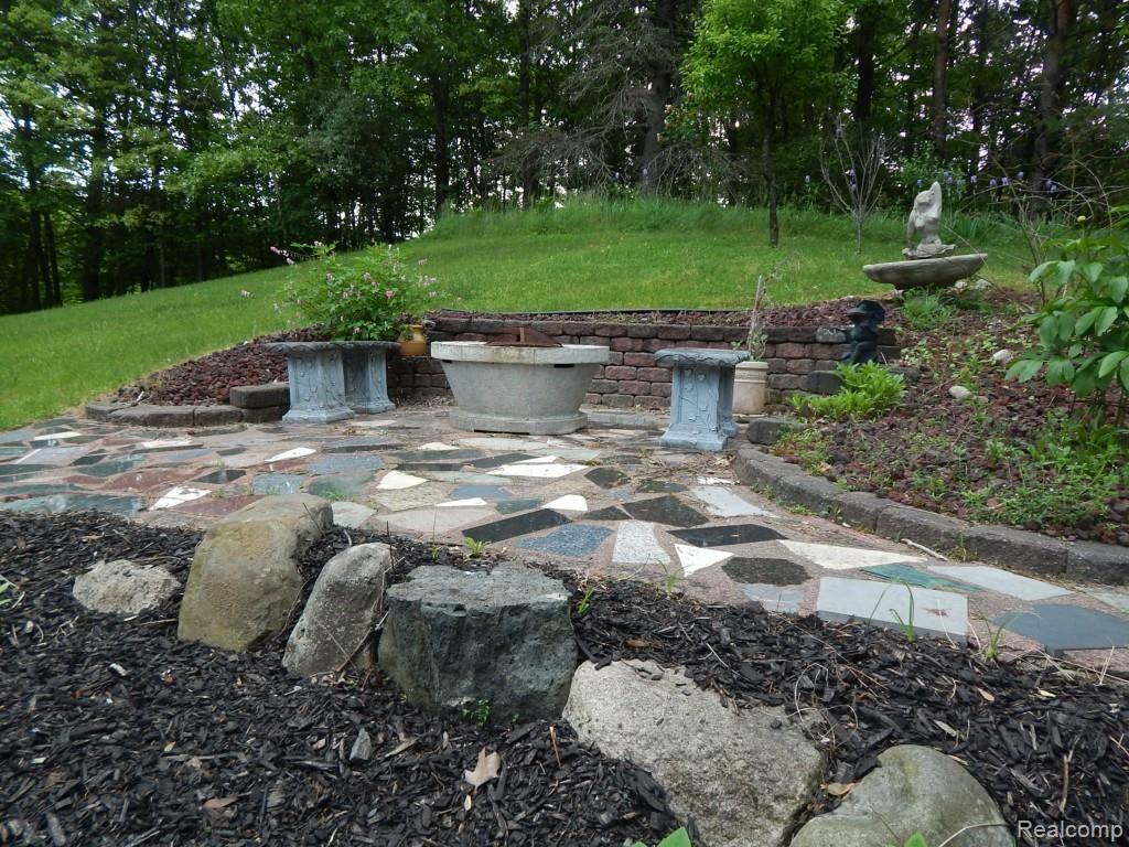 617 Birch Tree Court Rochester Hills, MI 48306 - Photo 18 of 82