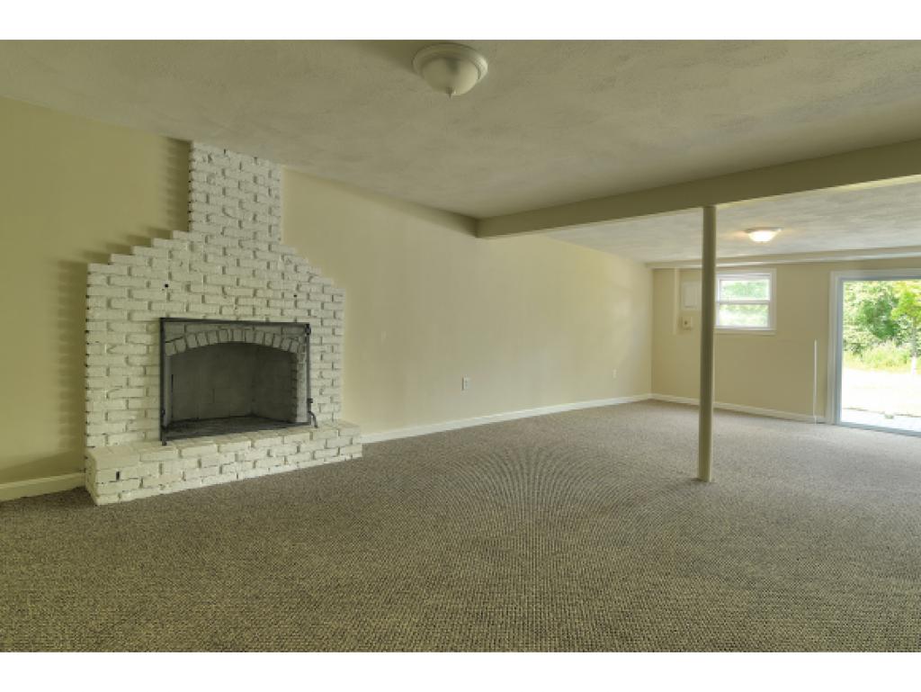 63 Tenney Road Sandown, NH 03873 - Photo 27 of 32