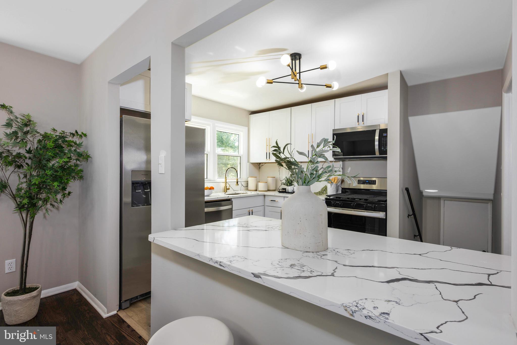 1847 Wycliffe Road Baltimore, MD 21234 - Photo 10 of 34