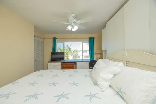 a picture of city view