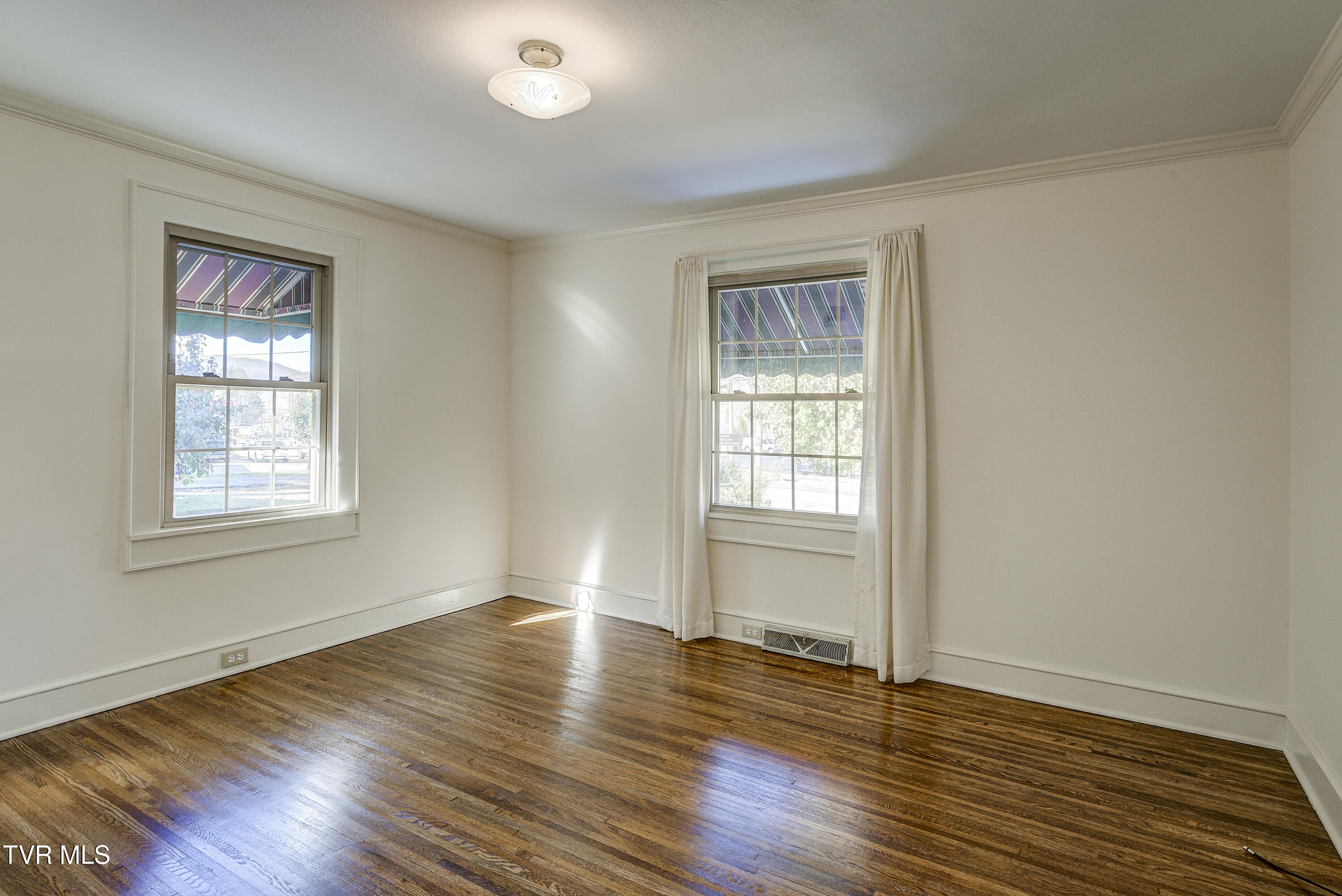 1208 North Main Avenue Erwin, TN 37650 - Photo 24 of 48 NorthMain-19