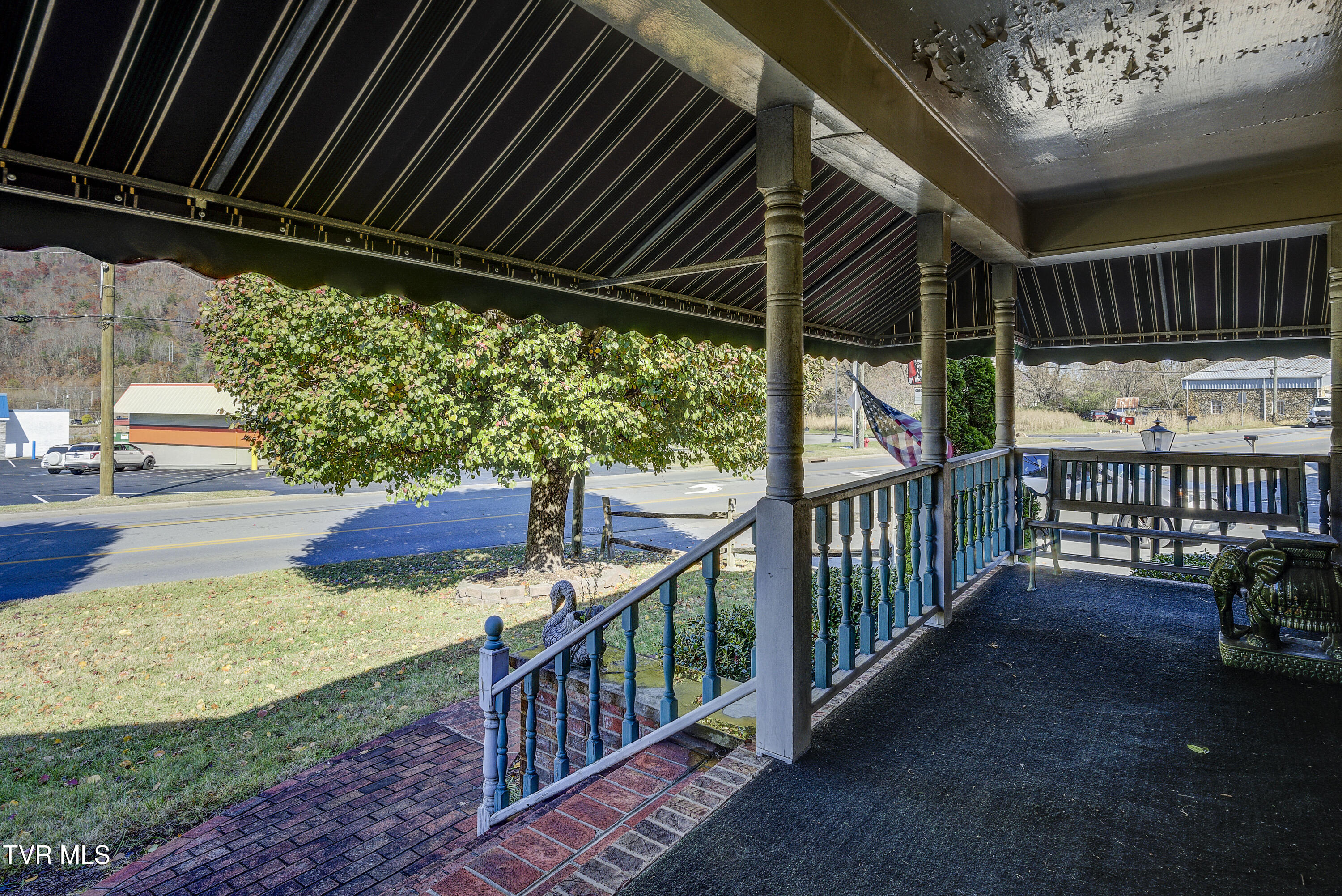 1208 North Main Avenue Erwin, TN 37650 - Photo 3 of 48 NorthMain-44