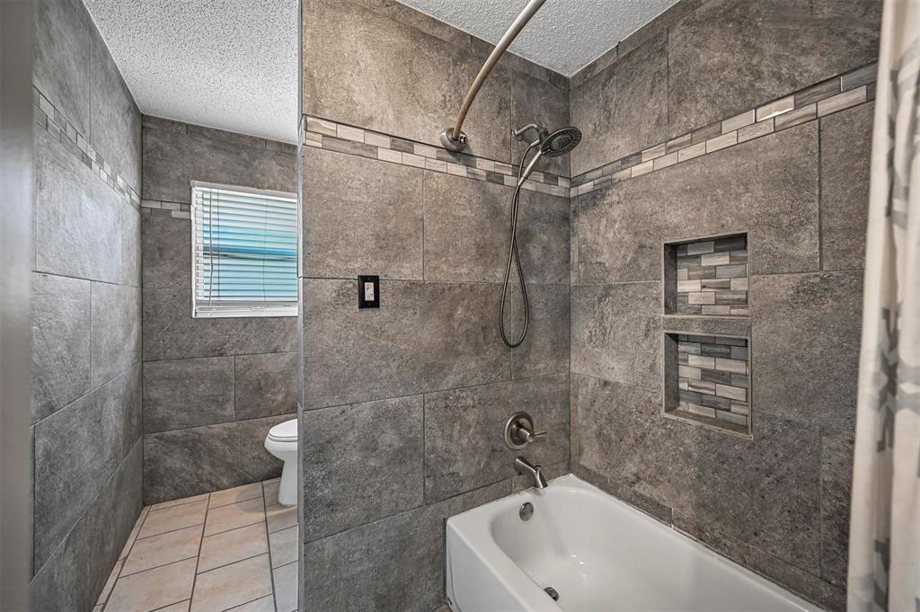 2018 South Center Street Arlington, TX 76010 - Photo 14 of 17