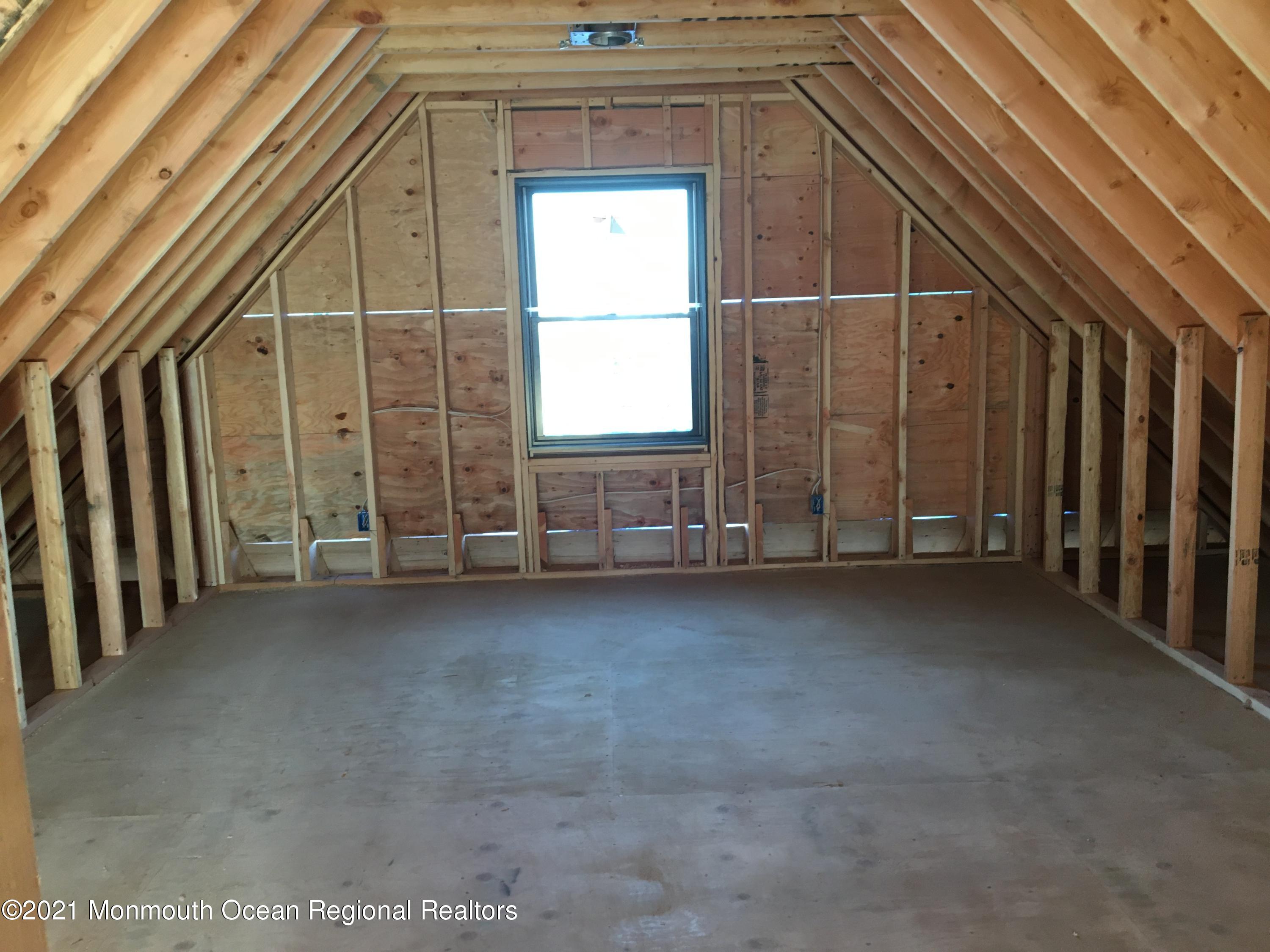 505 Wakefield Road Neptune Township, NJ 07753 - Photo 15 of 23 AFF3DE86-1C79-4CC2-8F43-4FED926206C3