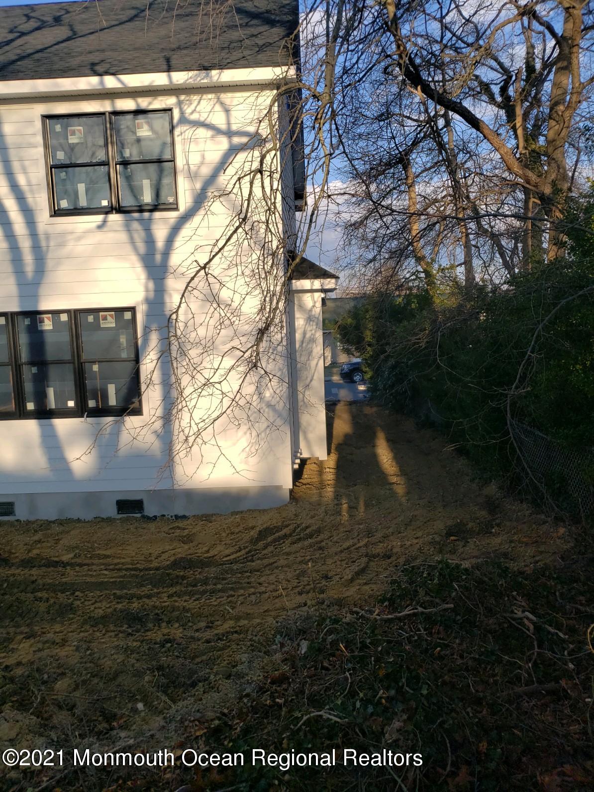 505 Wakefield Road Neptune Township, NJ 07753 - Photo 4 of 23 574FD9A8-9FF6-473D-97C2-4B1BD584BF7B