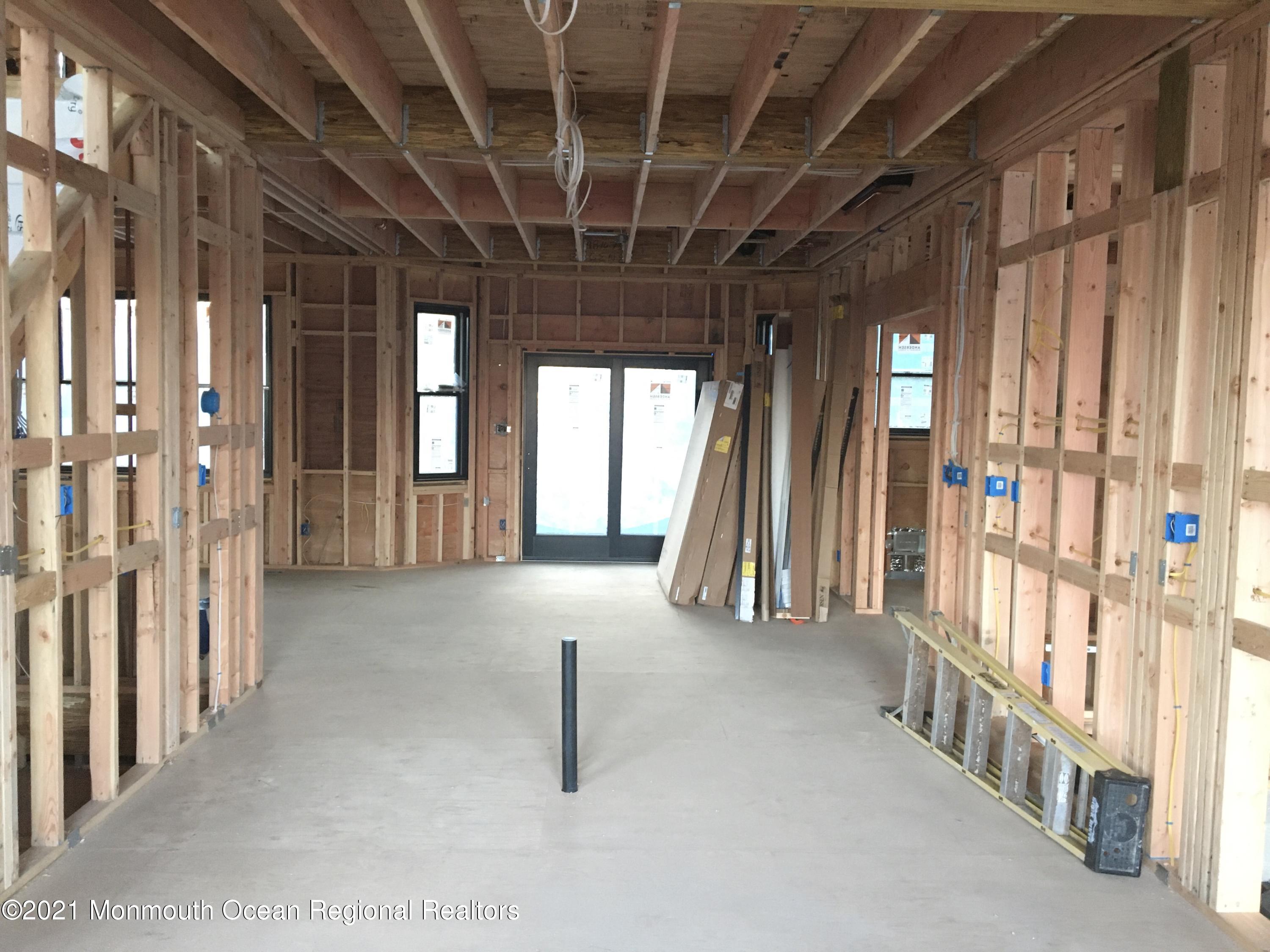 505 Wakefield Road Neptune Township, NJ 07753 - Photo 10 of 23 ACA675FB-3C8E-4539-8AB2-5F672ED65486