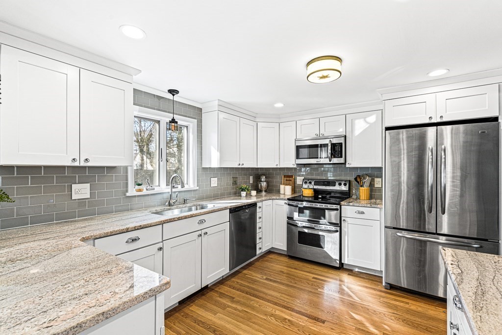 3 Swansea Road Wakefield, MA 01880 - Photo 8 of 36 Gallery Image 8