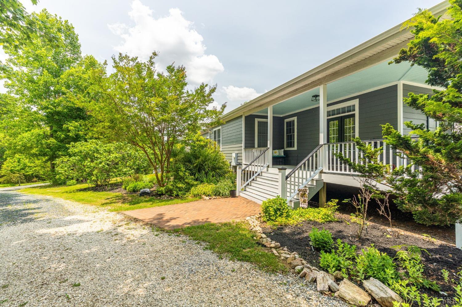 3297 Midway Road Phenix, VA 23959 - Photo 13 of 89