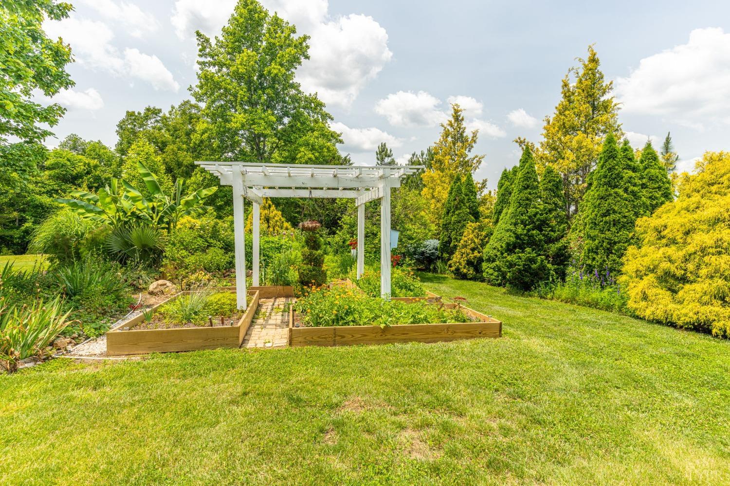 3297 Midway Road Phenix, VA 23959 - Photo 17 of 89