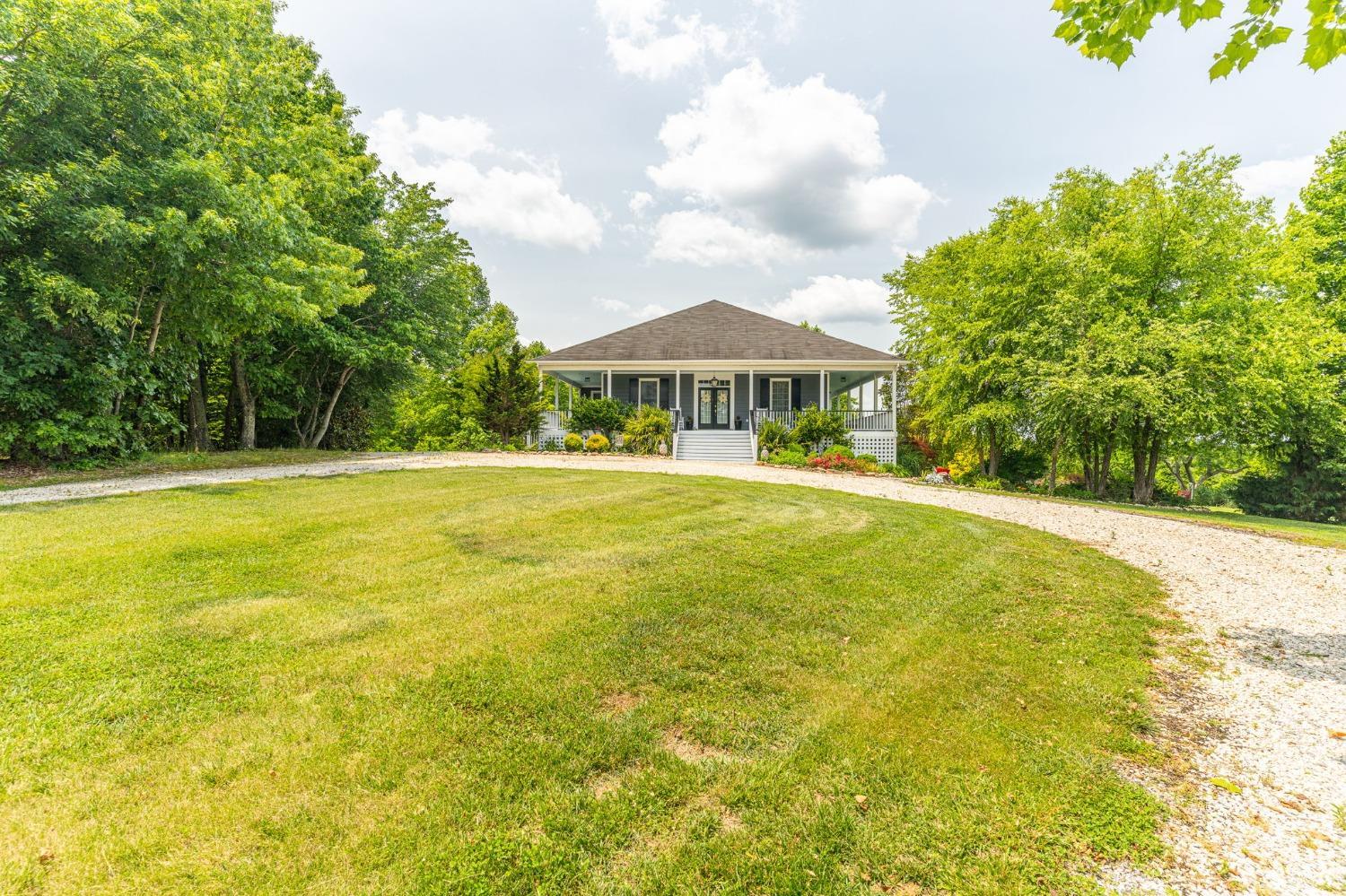 3297 Midway Road Phenix, VA 23959 - Photo 3 of 89