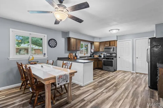 $197,000 | 325 North Van Buren Street, Trenton, IL 62293