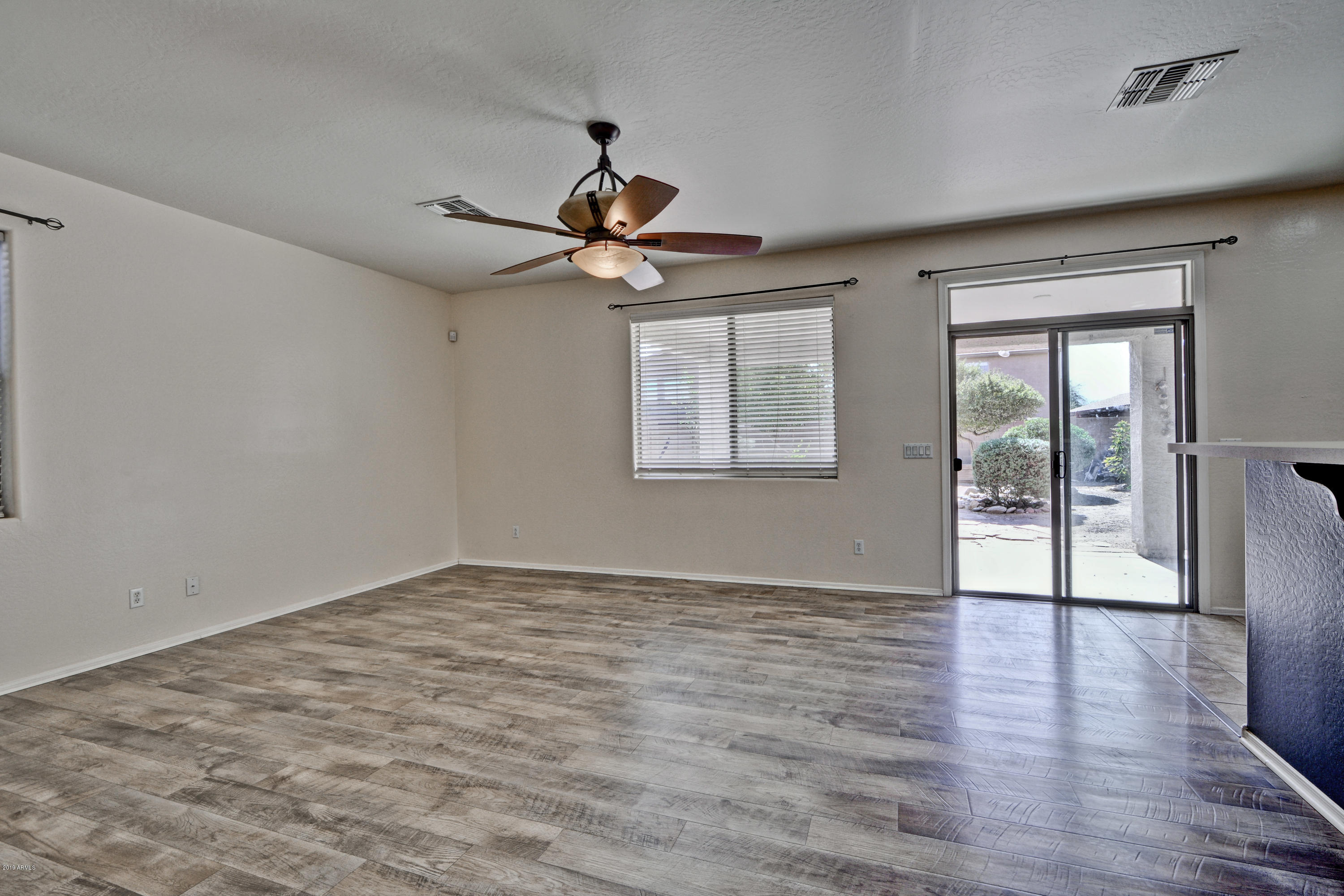 6889 West Maldonado Road Laveen, AZ 85339 - Photo 4 of 30 Maldonado (9)