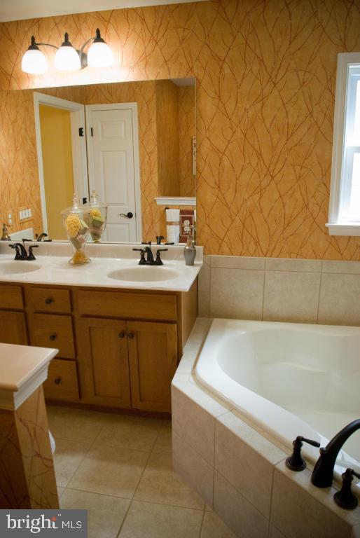 414 Founders Way, Unit 147 Lititz, PA 17543 - Photo 13 of 16 Gallery Image 13