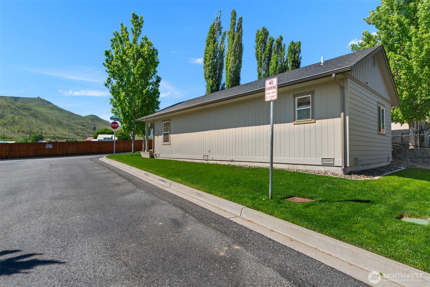 2152 Roper Lane Wenatchee, WA 98801 - Photo 23 of 25