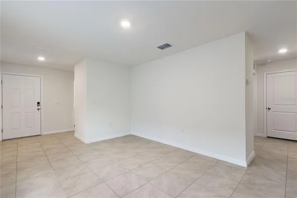 $2,600 | 3718 Mannered Gold Avenue, Bradenton, FL 34208