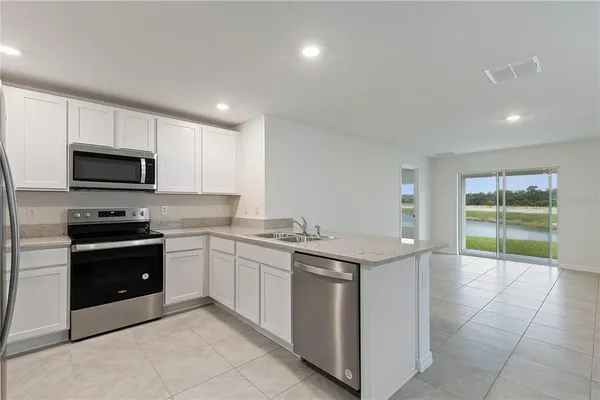 $2,600 | 3718 Mannered Gold Avenue, Bradenton, FL 34208