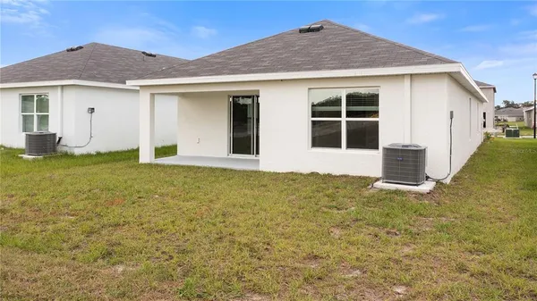 $2,600 | 3718 Mannered Gold Avenue, Bradenton, FL 34208
