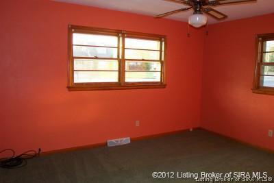 1442 Slate Run Road New Albany, IN 47150 - Photo 9 of 17 Gallery Image 9