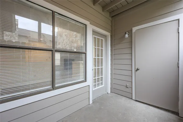 a view of front door and entryway of the house