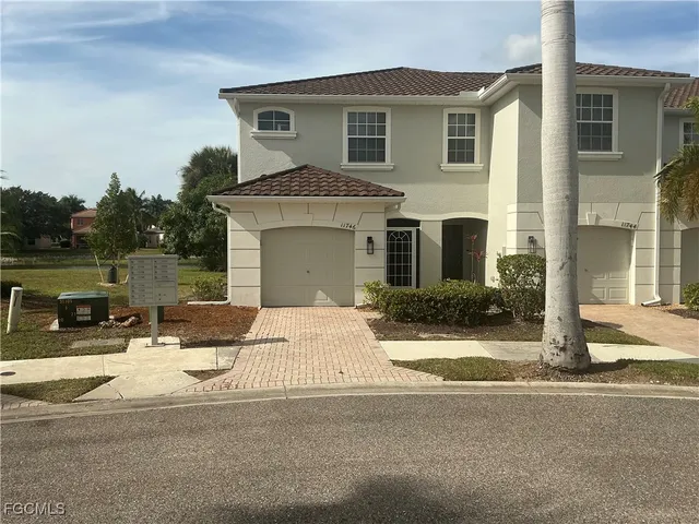 $1,850 | 11746 Eros Road, Lehigh Acres, FL 33971