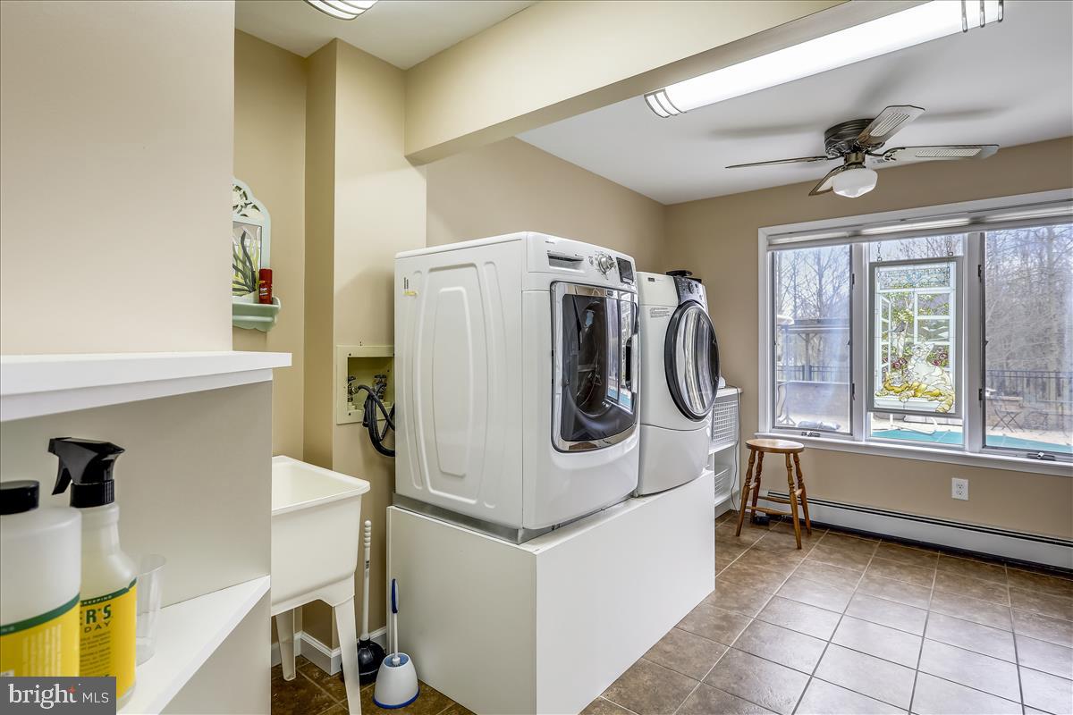 15431 Barnesville Road Boyds, MD 20841 - Photo 23 of 68 Separate first level laundry room