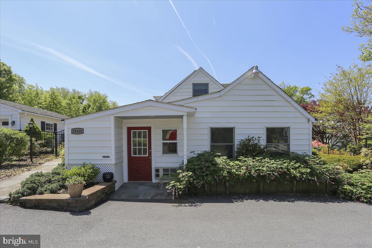 15431 Barnesville Road Boyds, MD 20841 - Photo 48 of 68 Office/future in law suite