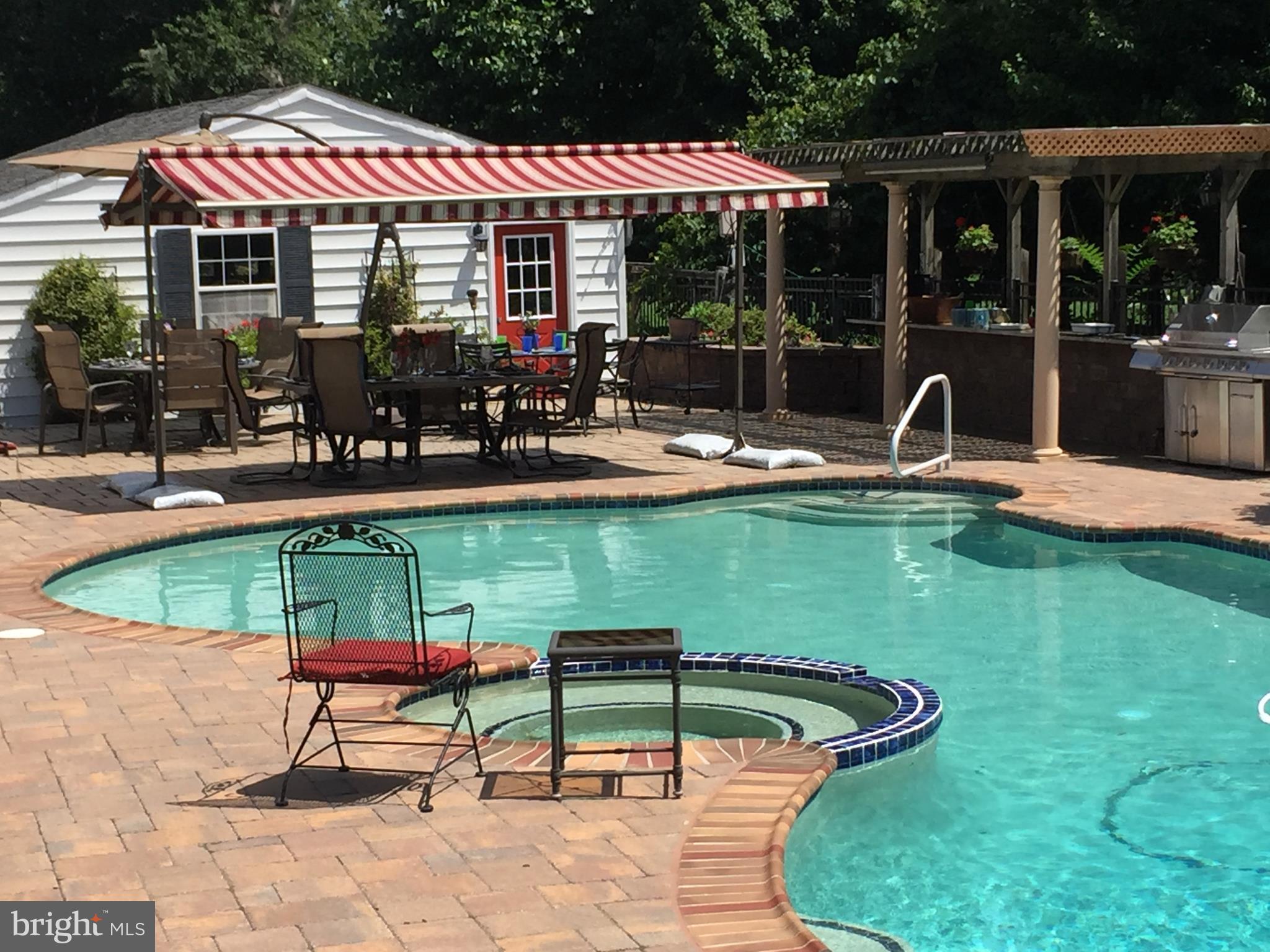 15431 Barnesville Road Boyds, MD 20841 - Photo 56 of 68 Pool area