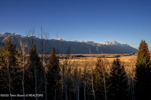 $7,500,000 | 375 South Indian Springs Ranch Drive, Jackson, WY 83001