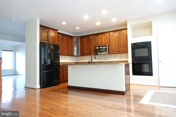 $4,200 | 1112 Pleasant Drive, Rockville, MD 20850