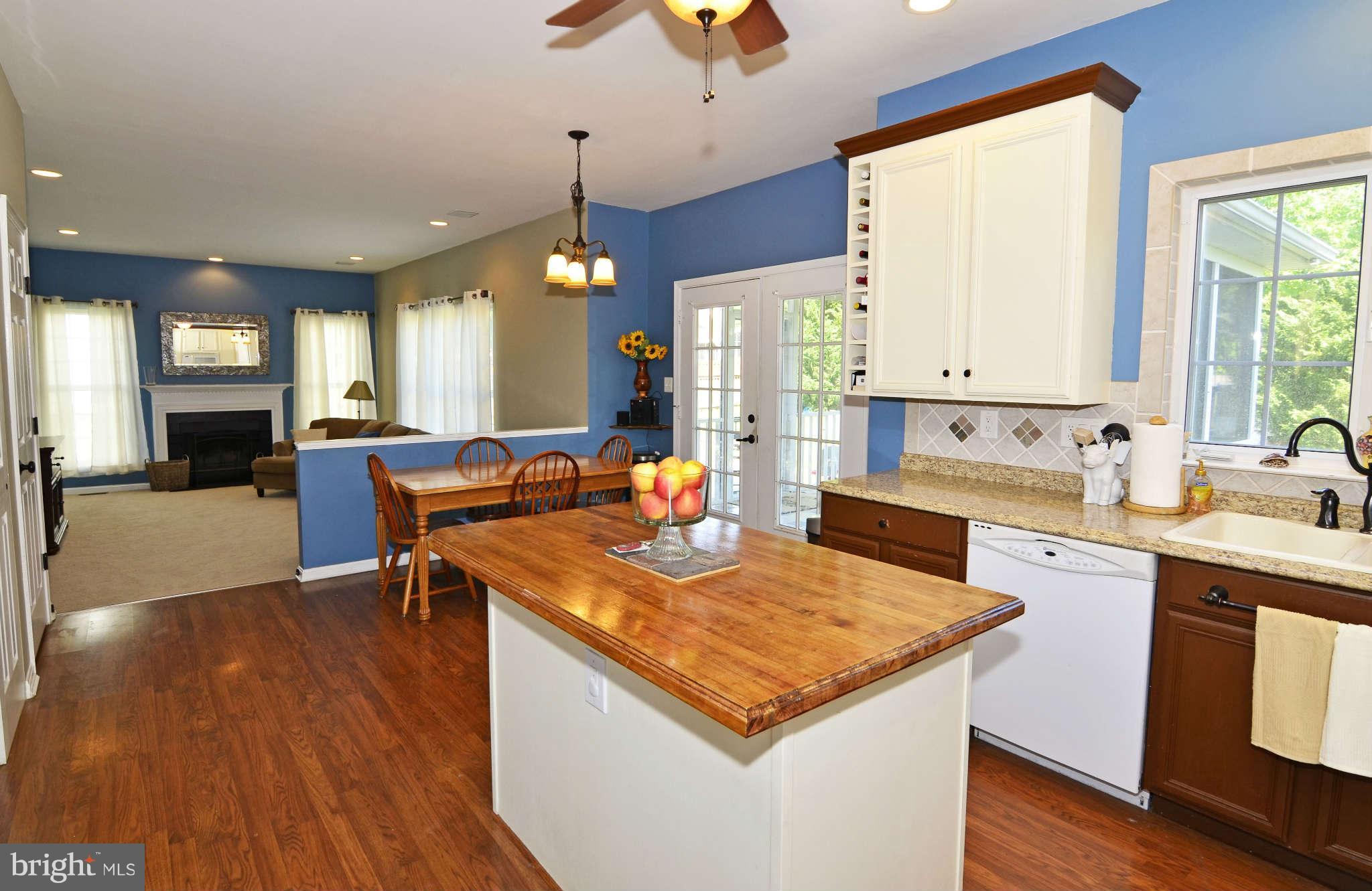 604 Duff Road Northeast Leesburg, VA 20176 - Photo 5 of 24 Kitchen