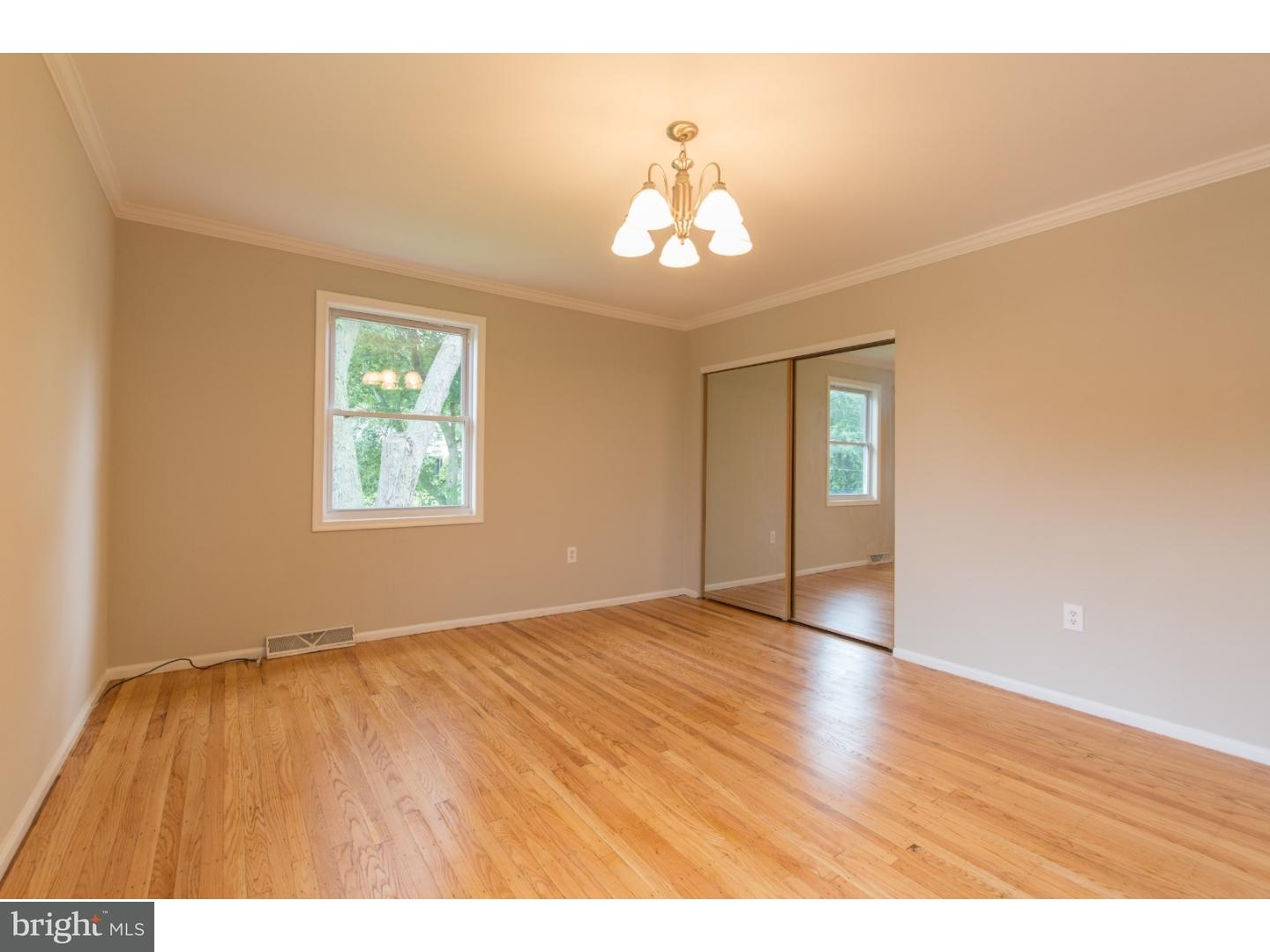3238 Hayes Road Norristown, PA 19403 - Photo 17 of 25 Gallery Image 17