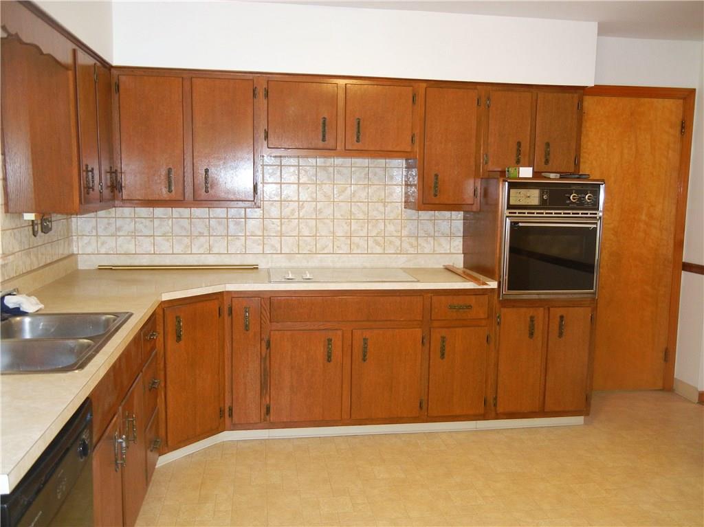 13760 Ridge Road North Huntingdon, PA 15642 - Photo 5 of 8