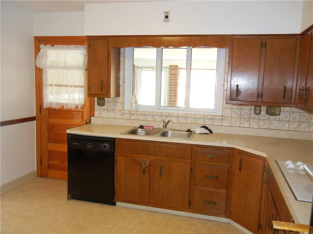 13760 Ridge Road North Huntingdon, PA 15642 - Photo 6 of 8