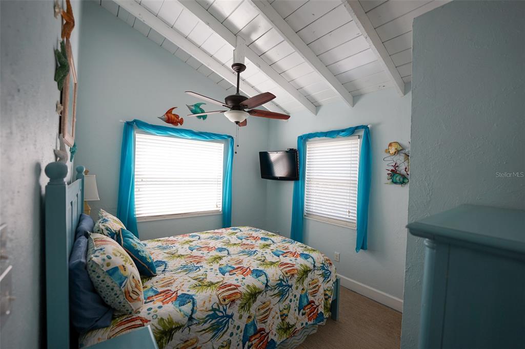 3480 Harbor Drive Weeki Wachee, FL 34607 - Photo 20 of 31 a bedroom with a bed and a window