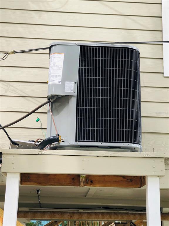 3480 Harbor Drive Weeki Wachee, FL 34607 - Photo 28 of 31 a view of door