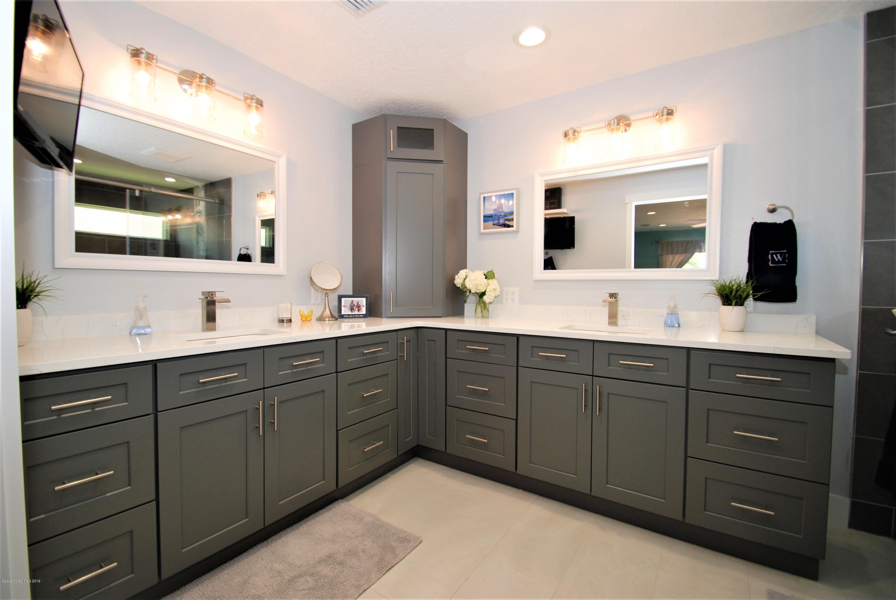 230 Sand Dollar Road Indialantic, FL 32903 - Photo 7 of 25 Beautiful Master Vanity