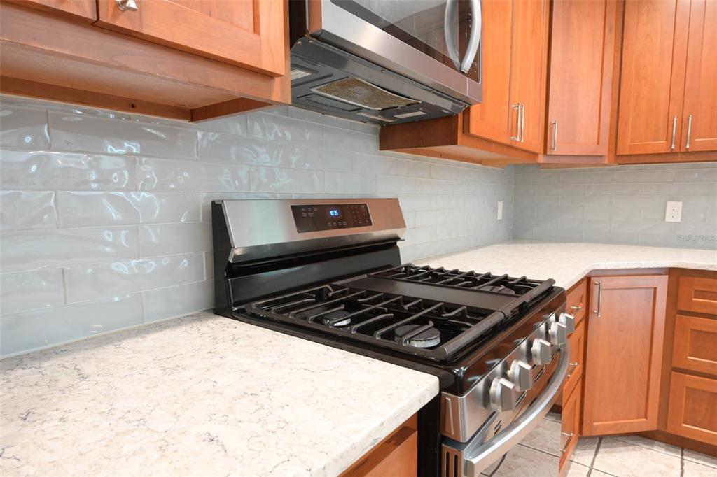 7616 Southwest 10 Avenue Gainesville, FL 32607 - Photo 7 of 28