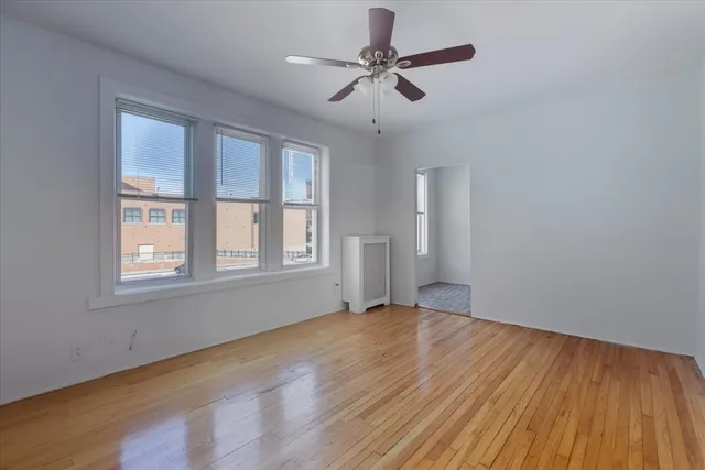 $1,075 | 1635 West Morse Avenue, Unit 205, Chicago, IL 60626