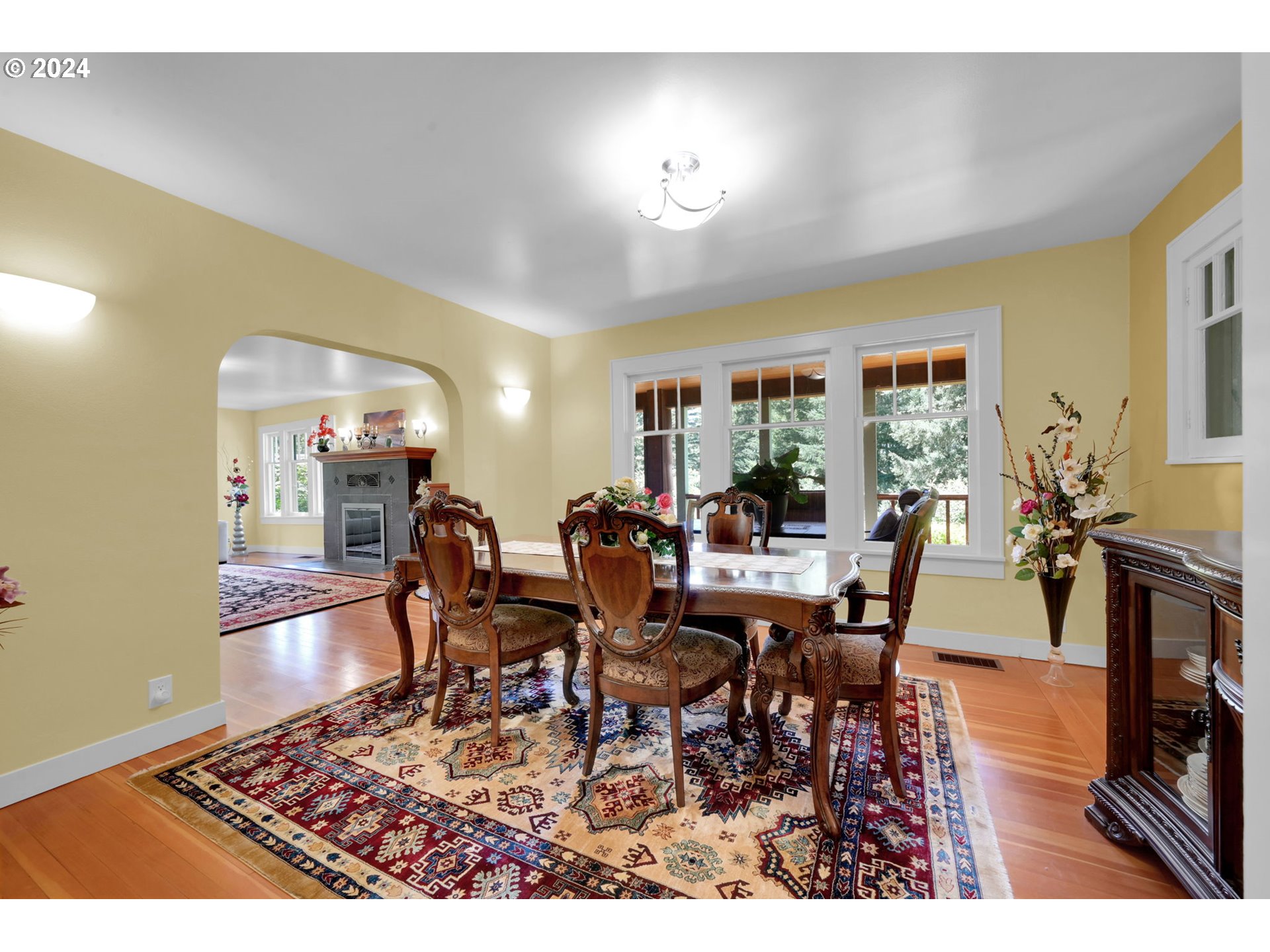 36245 Wagner Lane Cottage Grove, OR 97424 - Photo 10 of 45 a dining room with wooden floor and a rug