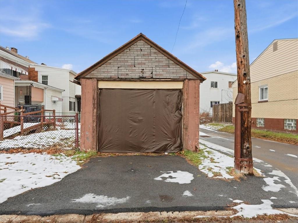 300 Gardner Street McKees Rocks, PA 15136 - Photo 17 of 19