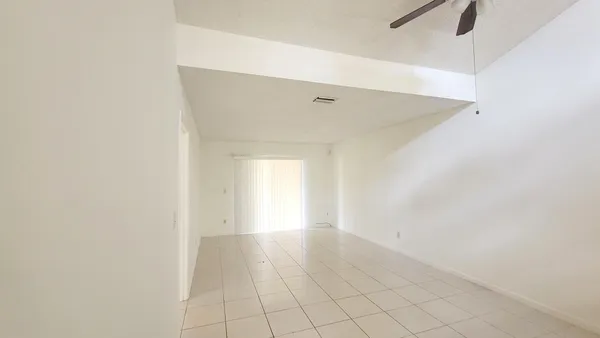 $2,250 | 3816 Southwest 69th Way, Unit 2Q, Miramar, FL 33023