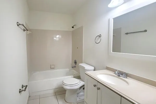 $2,250 | 3816 Southwest 69th Way, Unit 2Q, Miramar, FL 33023