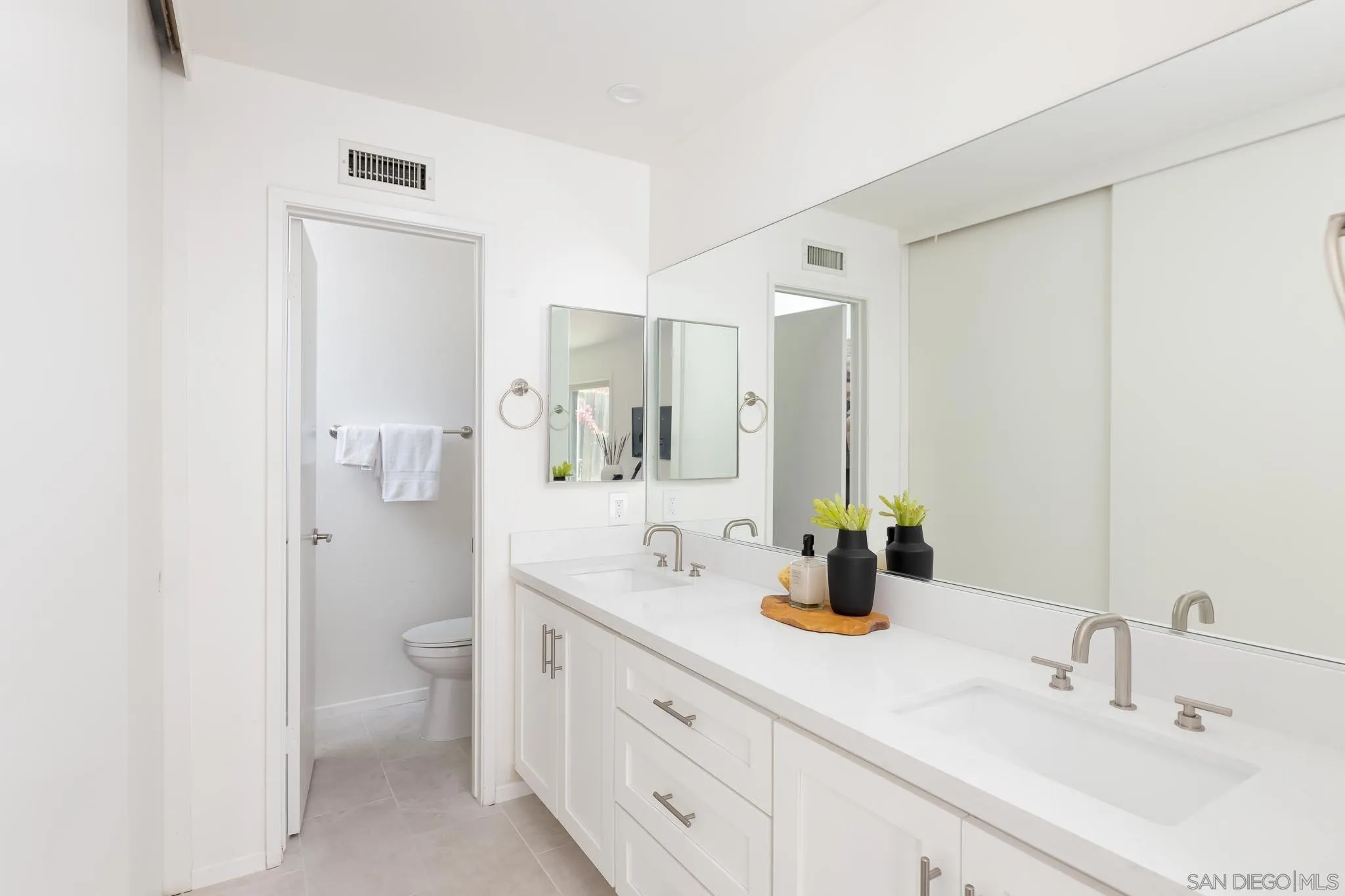 277 Rodney Avenue Encinitas, CA 92024 - Photo 14 of 19 Gallery Image 14