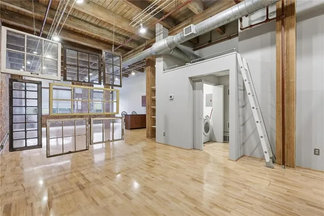 $295,000 | 306 West 7th Street, Unit 203, Kansas City, MO 64105