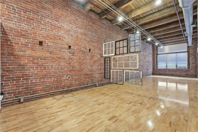 $295,000 | 306 West 7th Street, Unit 203, Kansas City, MO 64105