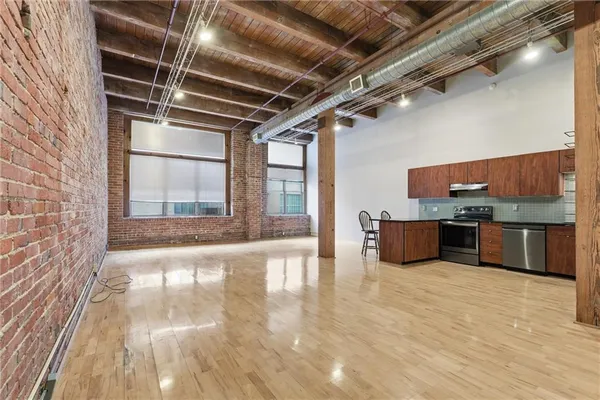 $289,900 | 306 West 7th Street, Unit 203, Kansas City, MO 64105