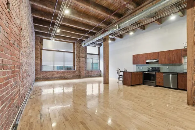 $295,000 | 306 West 7th Street, Unit 203, Kansas City, MO 64105