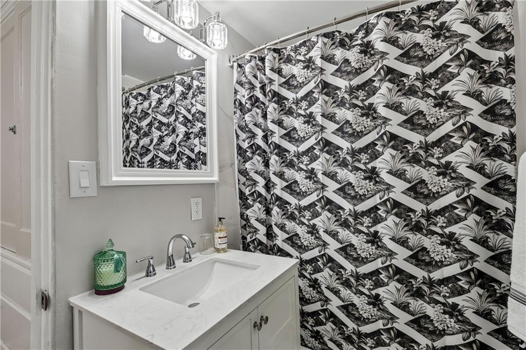 15 Wilkins Road Pittsburgh, PA 15221 - Photo 18 of 50 Gallery Image 18