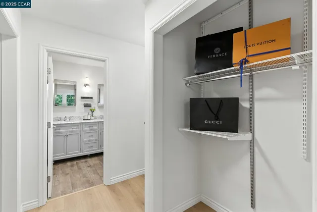 $1,625,000 | 122 Stein Way, Orinda, CA 94563