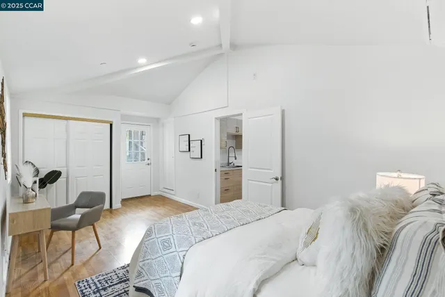 $1,625,000 | 122 Stein Way, Orinda, CA 94563